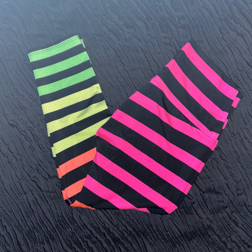 K-DEER neon stripe Capri legging